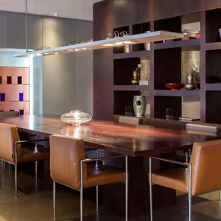 Ac Forum By Marriott Hotel