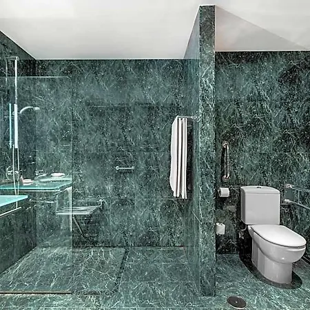 Ac Forum By Marriott 4* Овьедо
