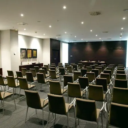 Ac Forum By Marriott Hotel Oviedo