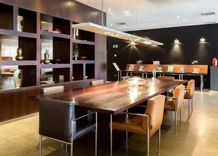 Hotel Ac Fórum By Marriott 4*